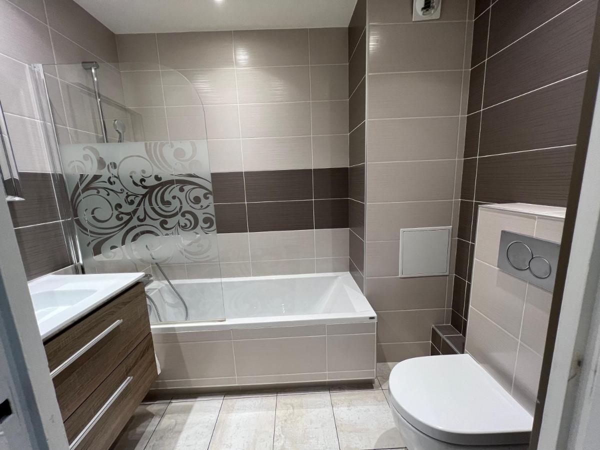 Spacious & Modern Flat Close To Parc Monceau * Paris