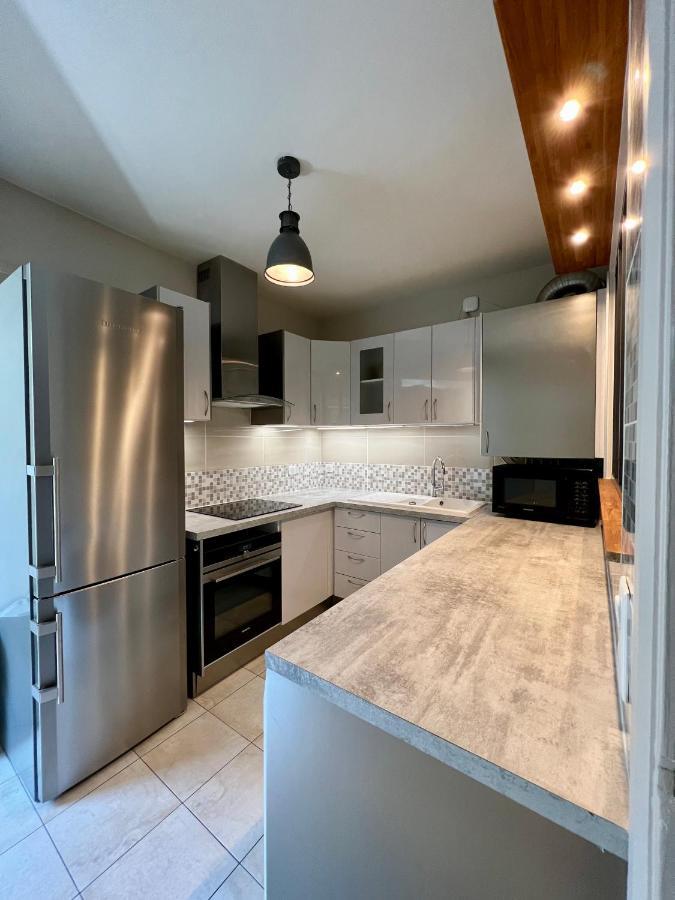 Appartement Spacious & Modern Flat Close To Parc Monceau Parijs
